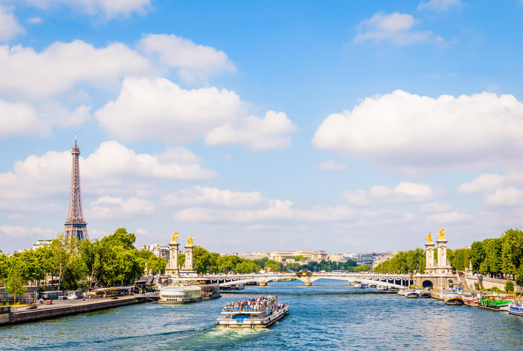 Qual è la migliore assicurazione di viaggio per visitare Parigi?